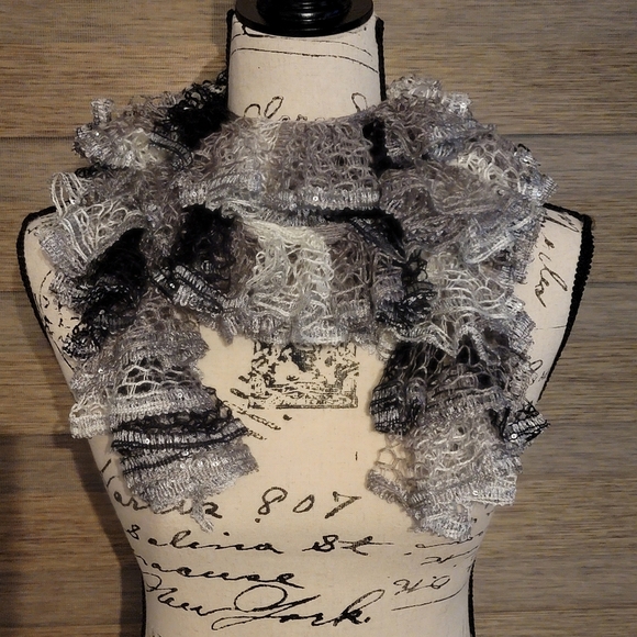 Handmade Knit Scarf - Picture 8 of 9